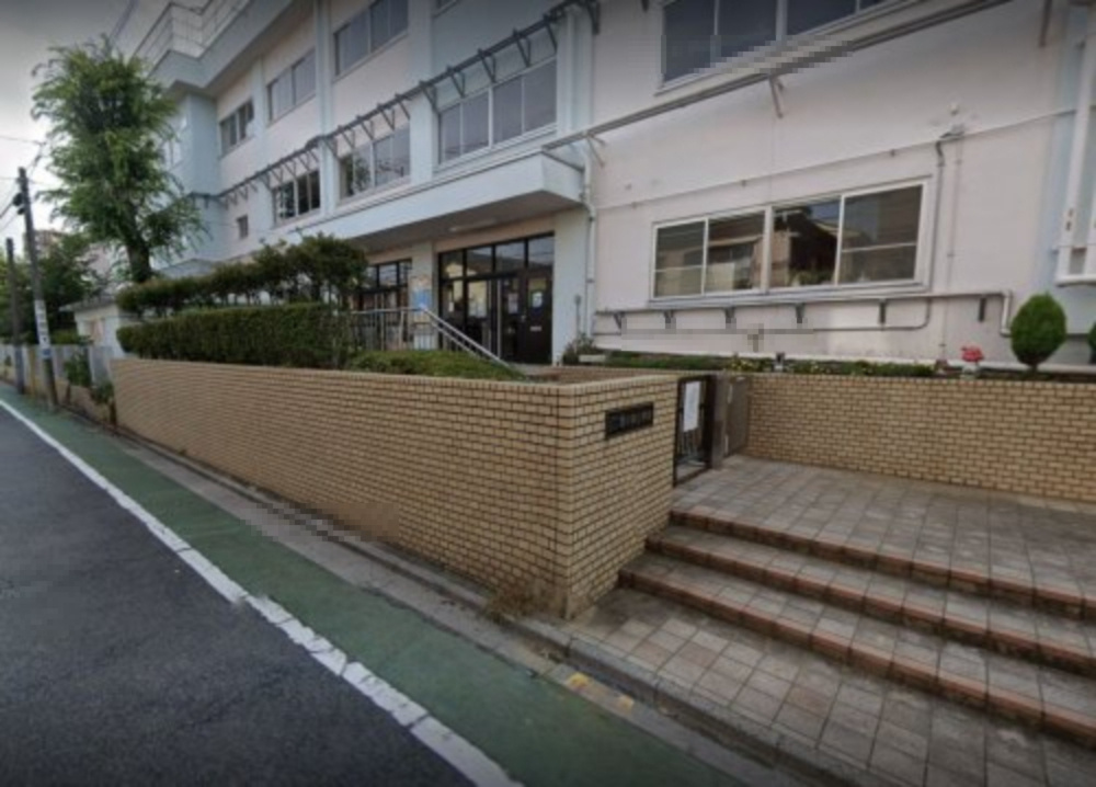 【小学校】西小岩小学校まで388ｍ