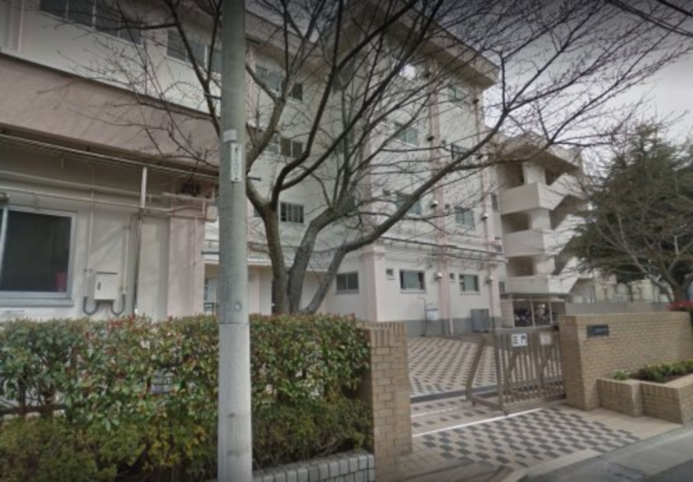 【中学校】小岩第四中学校まで246ｍ