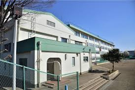 【小学校】大和市立中央林間小学校まで241ｍ