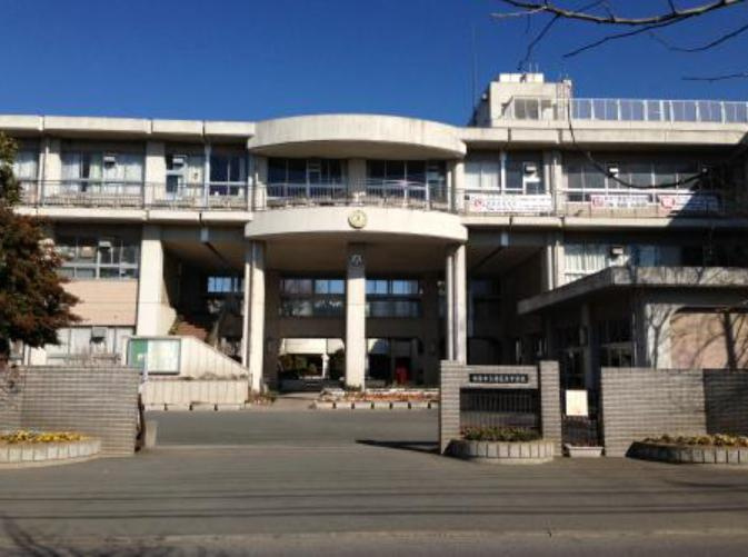 【中学校】鴻巣市立赤見台中学校まで800ｍ