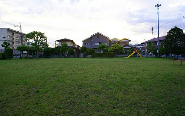 【公園】久下東公園まで326ｍ
