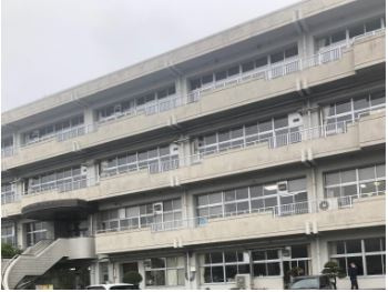 【中学校】小山市立城南中学校まで327ｍ