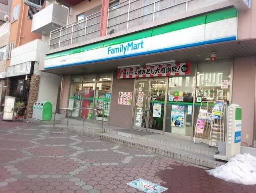 【コンビニエンスストア】ファミリーマート　亀戸駅南店まで80ｍ