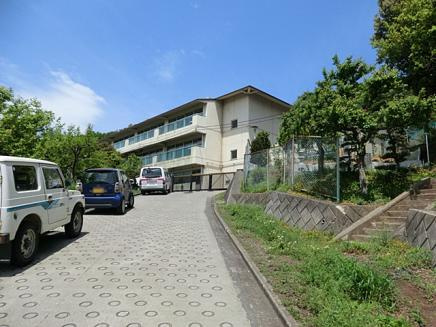 【小学校】小山田小学校まで294ｍ