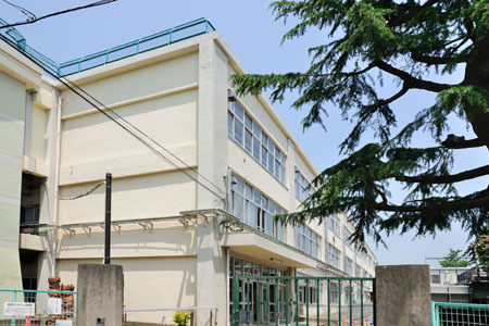 【小学校】杉並区立和田小学校　まで375ｍ