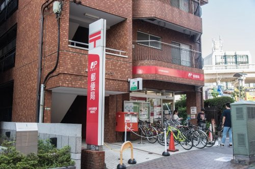 【郵便局】三軒茶屋駅前郵便局まで702ｍ