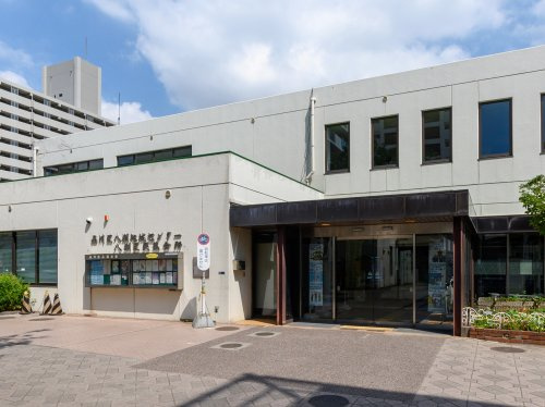 【市役所・区役所】品川区　八潮地域センターまで587ｍ