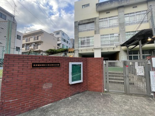 【幼稚園】新宿区立落合第四幼稚園まで170ｍ