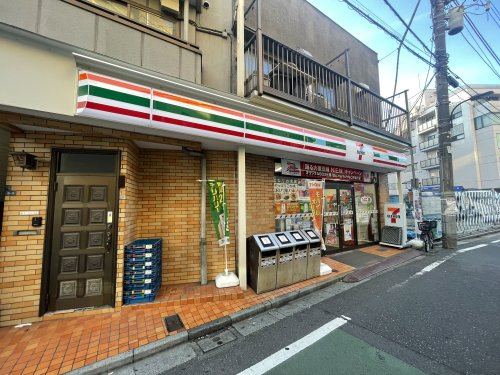 【コンビニエンスストア】セブンイレブン　新宿下落合1丁目店まで270ｍ