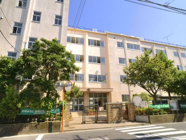 【中学校】葛飾区立常盤中学校まで476ｍ