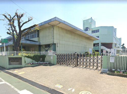 【小学校】厚木市立妻田小学校まで386ｍ