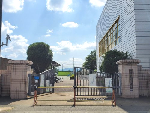 【小学校】鶴ヶ島市立新町小学校まで510ｍ