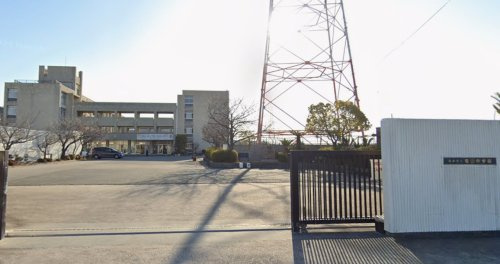 【中学校】高砂市立竜山中学校まで807ｍ