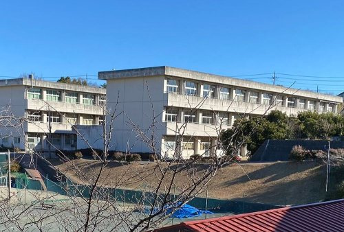 【中学校】市原市立姉崎東中学校まで308ｍ