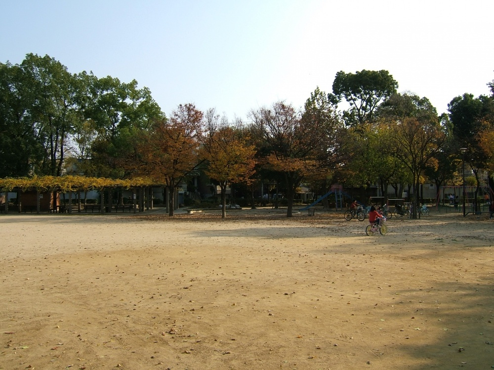 【公園】長洲公園まで902ｍ