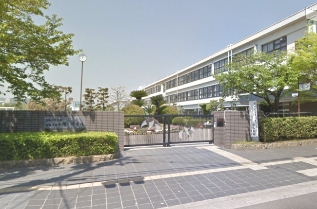 【中学校】姫路市立白鷺中学校まで645ｍ