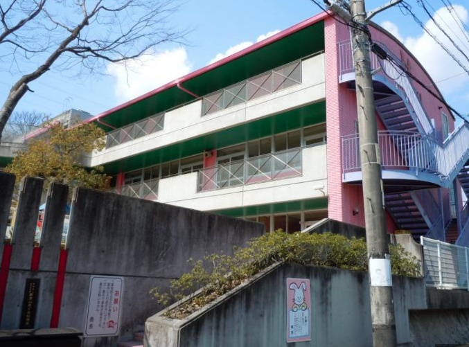 【幼稚園】新高山めぐみ幼稚園まで59ｍ