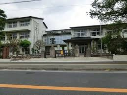 【小学校】秦野市立本町小学校まで707ｍ