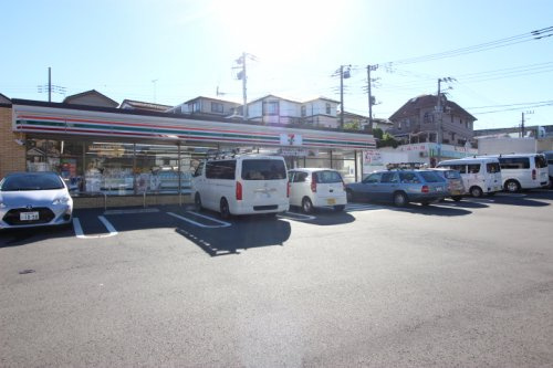 【コンビニエンスストア】セブンイレブン　横浜六ツ川2丁目店まで660ｍ