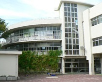 【小学校】横浜市立蒔田小学校まで874ｍ