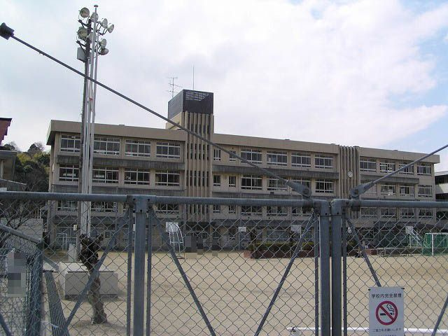 【小学校】矢野小学校まで1195ｍ