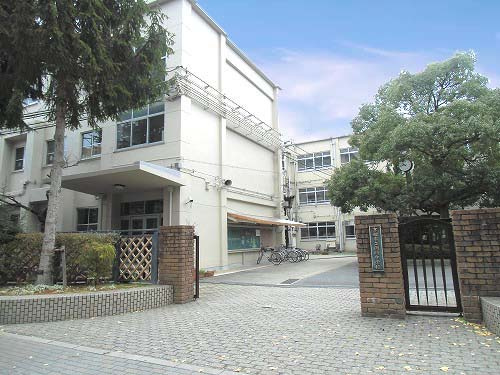 【中学校】京都市立岡崎中学校まで320ｍ