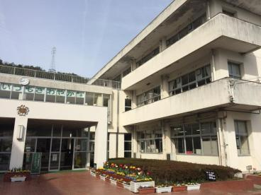 【小学校】姫路市立香呂南小学校まで1594ｍ