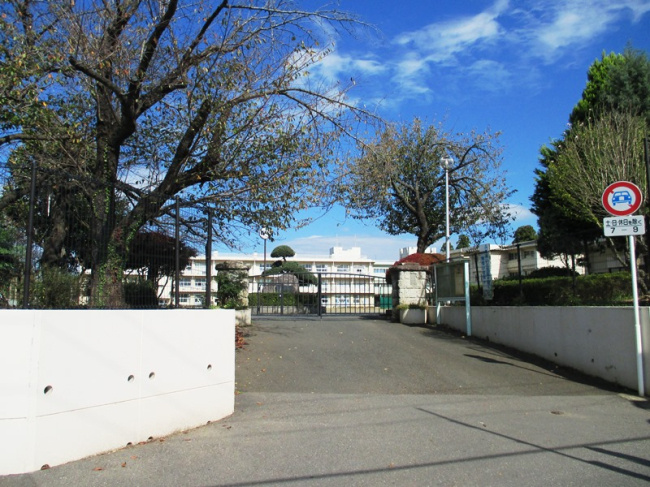 【中学校】千葉市立誉田中学校まで623ｍ