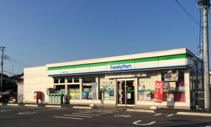 【コンビニエンスストア】ファミリーマート　牛久神谷二丁目店まで450ｍ