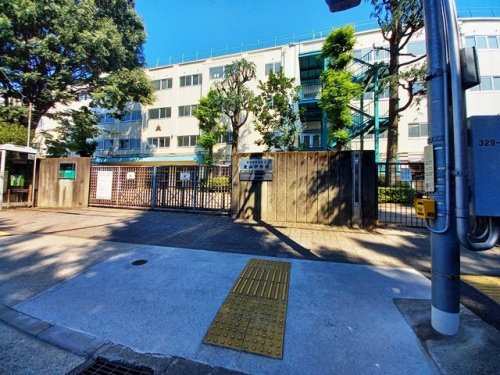 【中学校】目黒区立東山中学校まで728ｍ