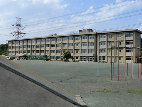【小学校】綾南小学校まで519ｍ