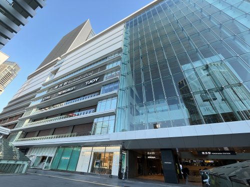 【ショッピングセンター】横浜駅西口ロータリーまで961ｍ