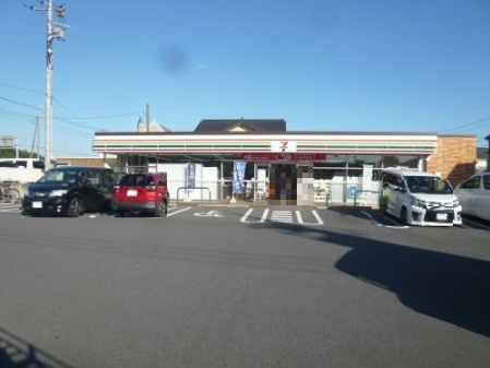 【コンビニエンスストア】セブンイレブン　越谷神明町2丁目店まで700ｍ