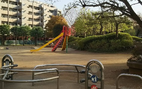 【公園】南台ふじみ公園まで840ｍ