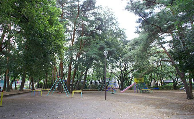 【公園】つつじケ丘公園まで1317ｍ