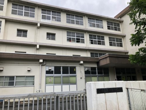 【小学校】静岡市立服織西小学校まで1036ｍ