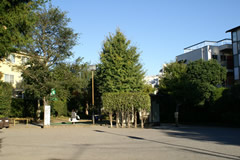 【公園】三角山公園まで141ｍ