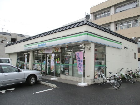 【コンビニエンスストア】ファミリーマート　太秦丸太町店まで403ｍ
