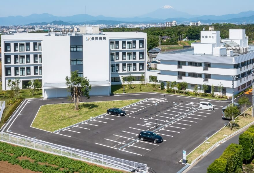 【総合病院】医療法人社団湘南健友会長岡病院まで833ｍ