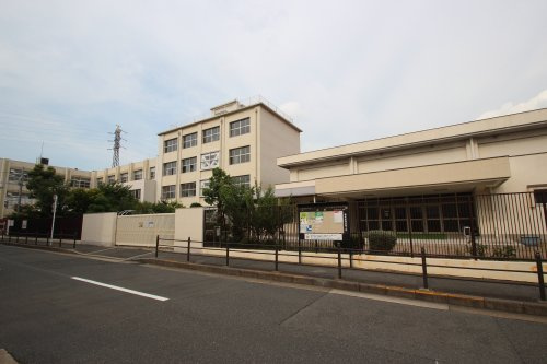 【小学校】鶴見小学校まで467ｍ