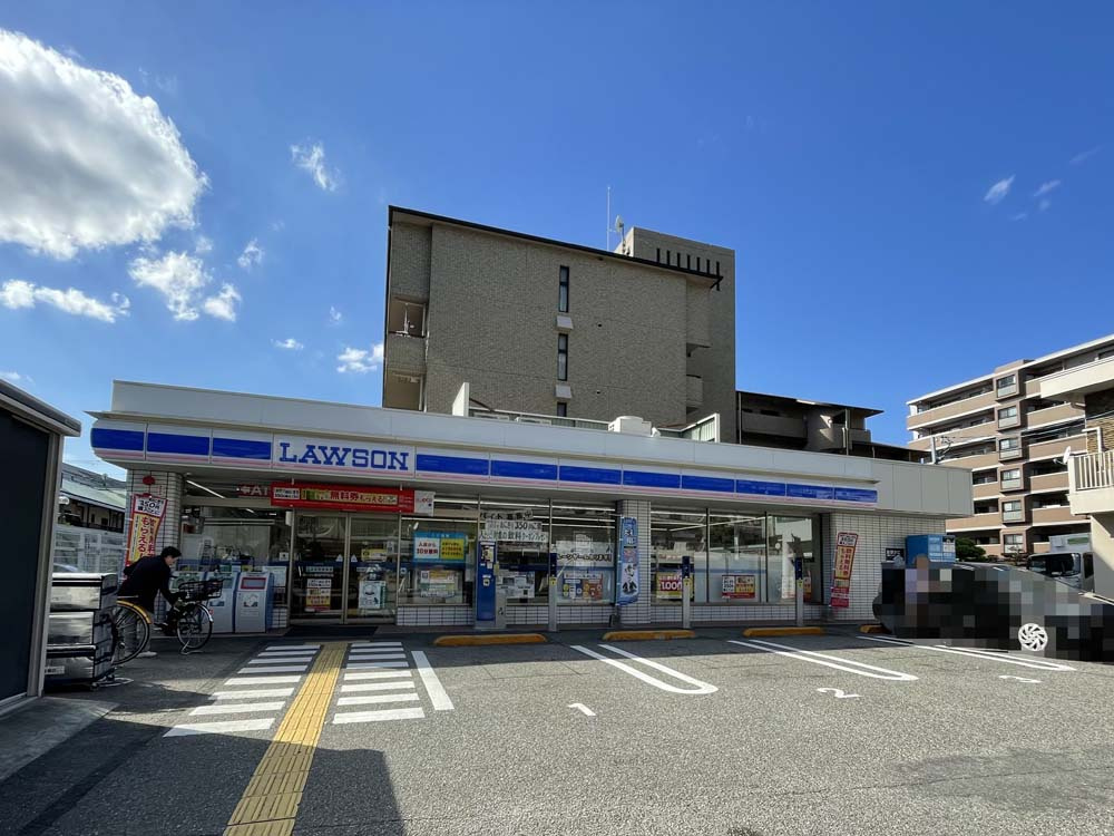 【コンビニエンスストア】ローソン　西宮門戸荘店まで424ｍ