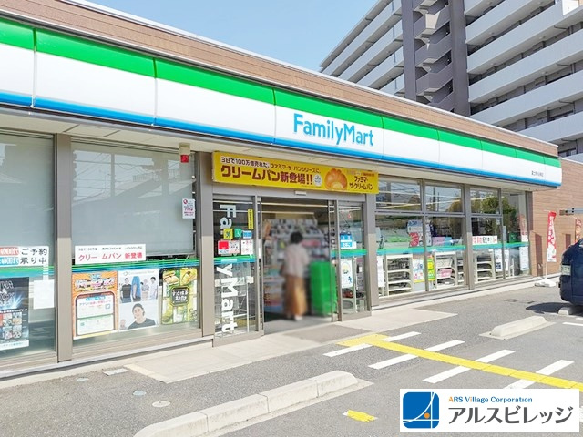 【コンビニエンスストア】ファミリーマート　水谷東店まで726ｍ