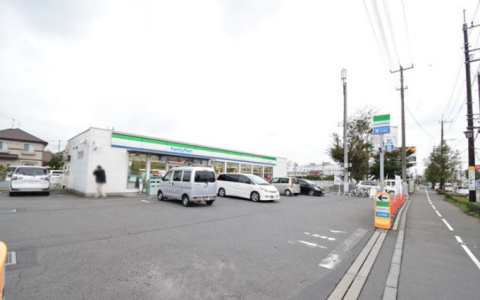【コンビニエンスストア】ファミリーマート　新座東一丁目店まで378ｍ