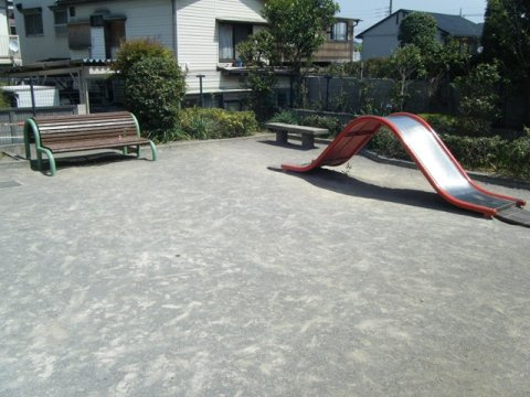 【公園】栄町第七児童遊園地まで477ｍ