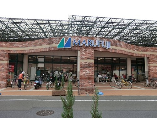 【スーパー】マルフジ千ヶ瀬店まで3030ｍ