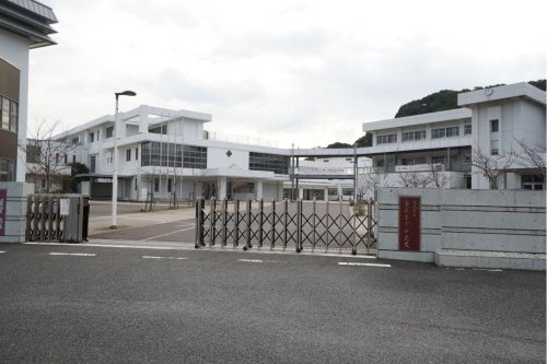 【中学校】多久市立東原庠舎中央校まで2674ｍ