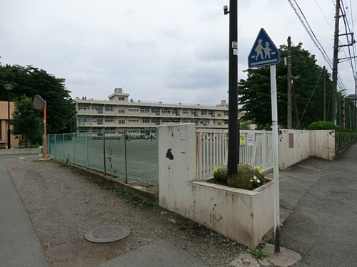 【小学校】大野台小学校まで270ｍ