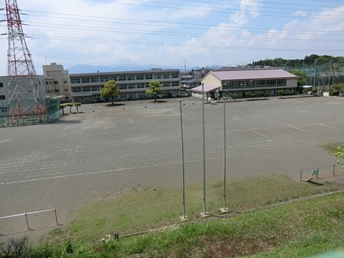 【小学校】寺尾小学校まで414ｍ