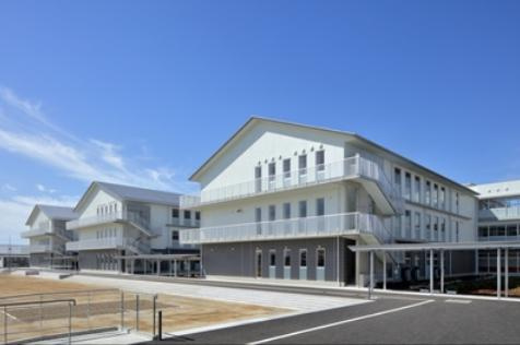 【中学校】秀峰筑波義務教育学校まで2323ｍ