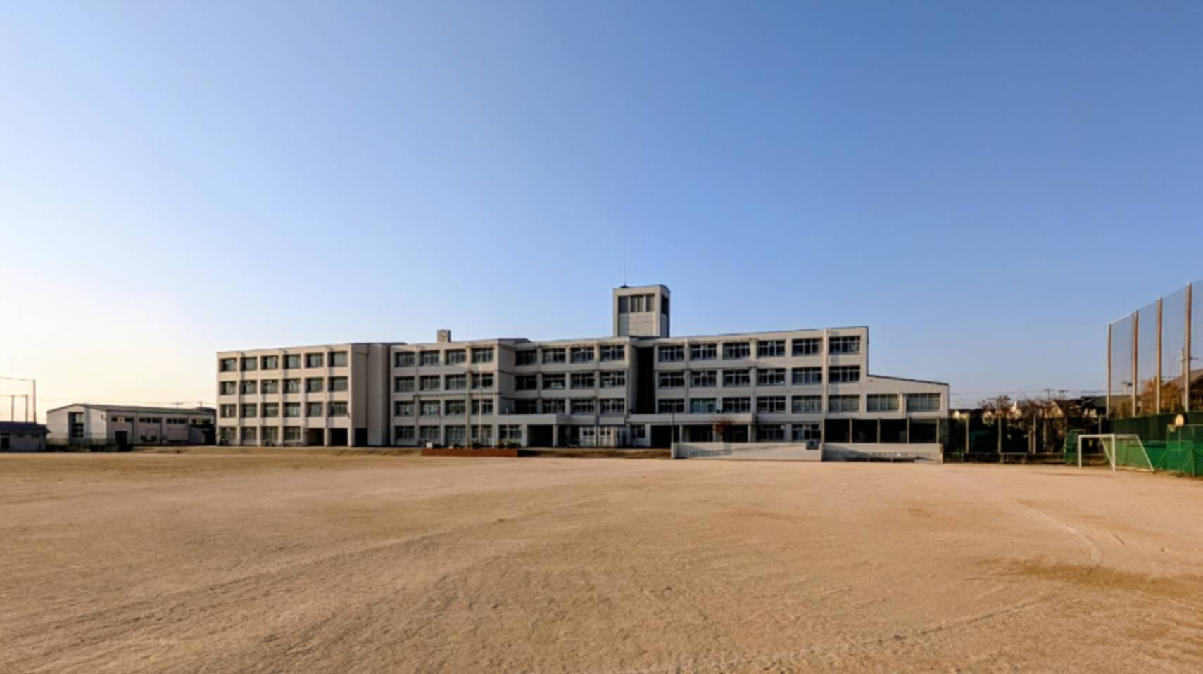 【中学校】神戸市立西神中学校まで966ｍ